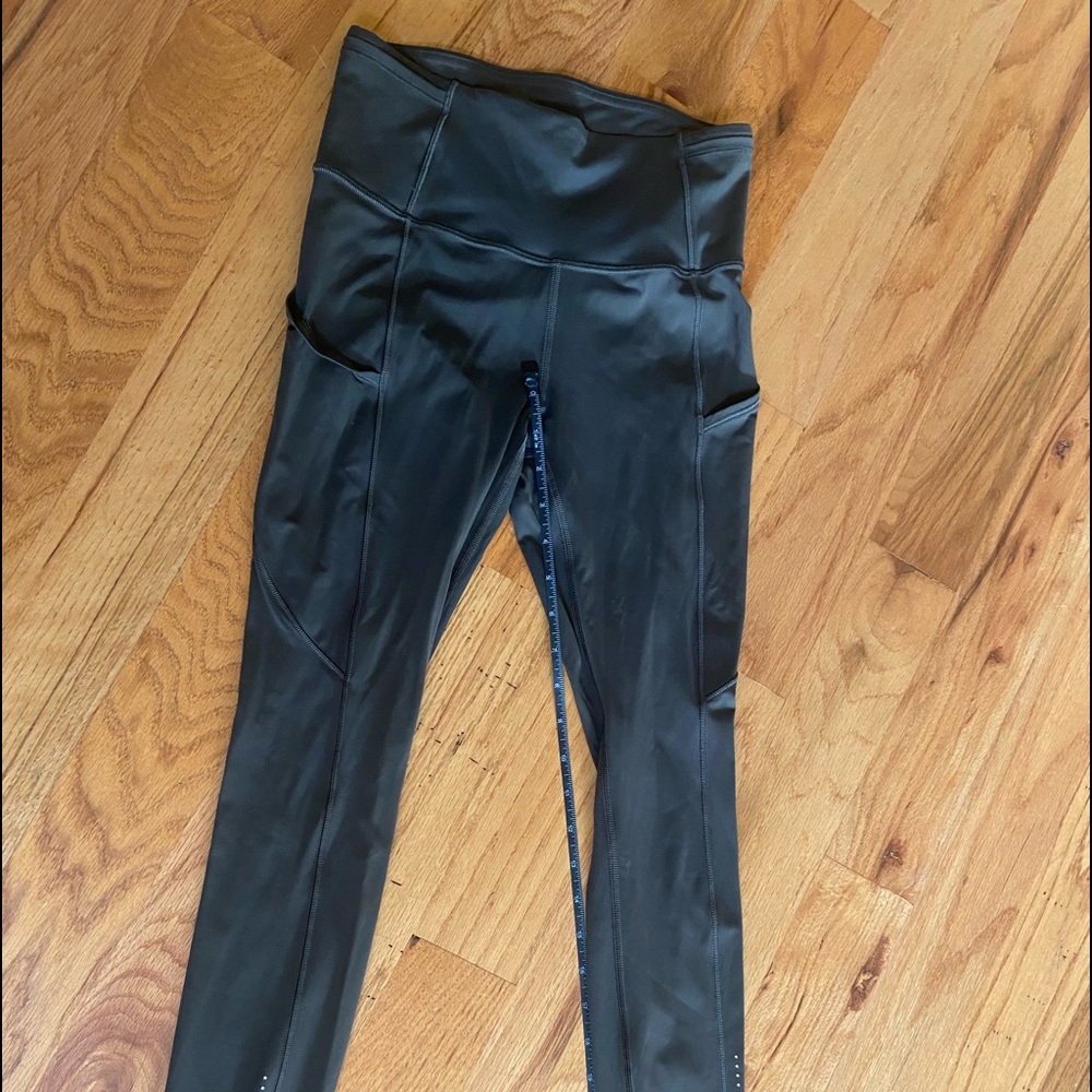 Lululemon fast and free leggings size 4 olive green.  25” inseam